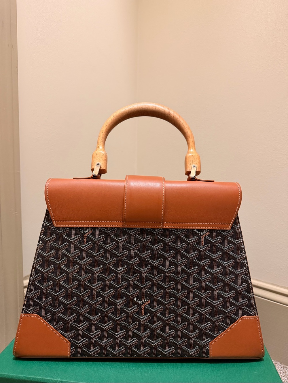 Goyard Saigon MM in Brown Black Tan 2020 - Picture 3 of 17